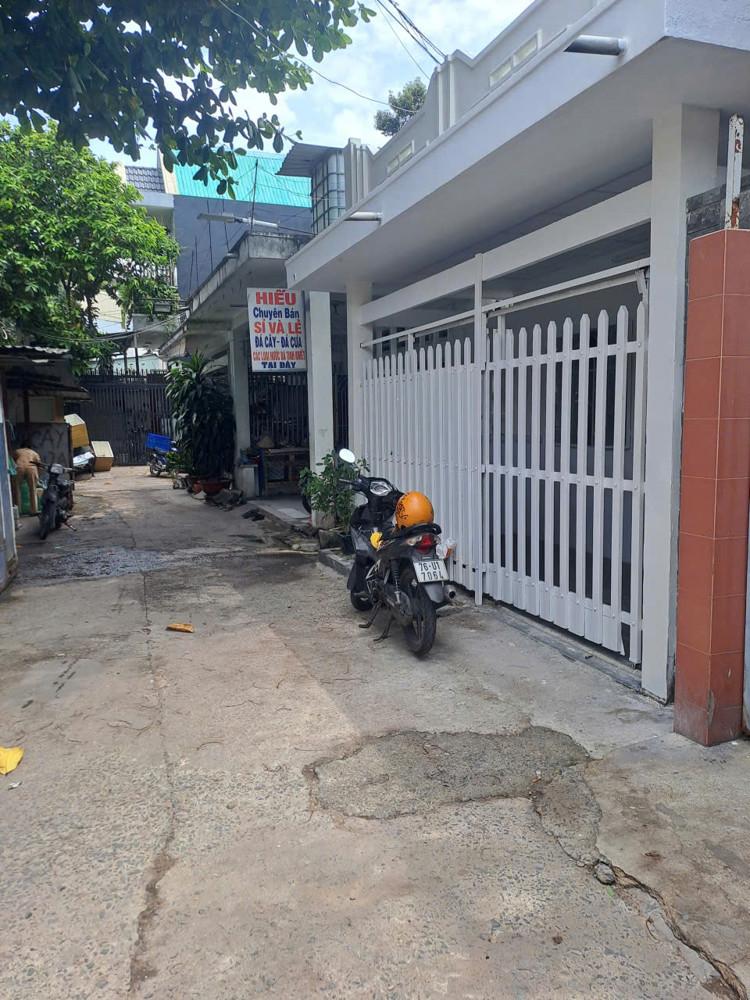 Cho thuê nhà cấp 4 đường hoàng diệu 2,p. linh trung. hẻm 3 gác, diện tích 70m2