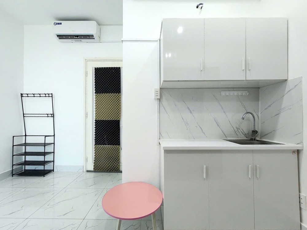 CHO THUÊ PHÒNG STUDIO VIEW KÍNH CỬA SỔ TRỜI FULL NỘI THẤT RỘNG KHU VỰC TÂN PHÚ