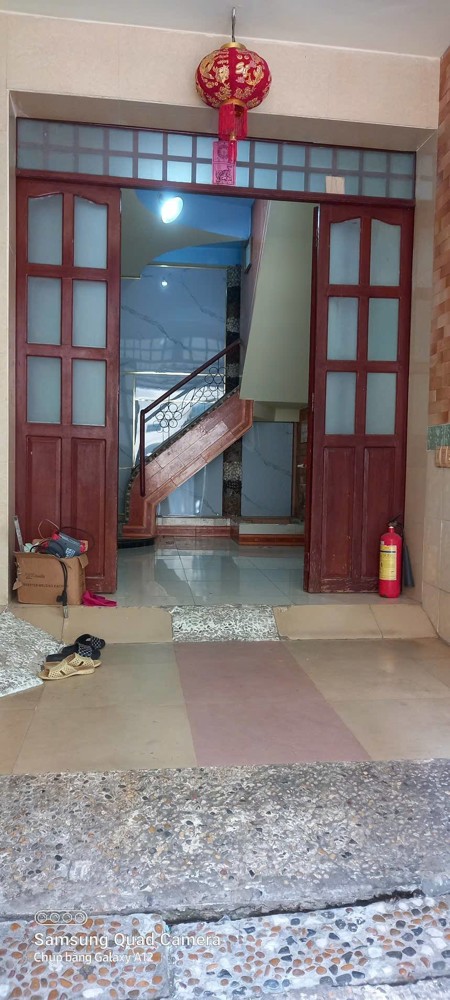 CHO THUÊ NHÀ MẶT TIỀN – ĐƯỜNG 14, P. THỦ ĐỨC, DT 90m2 gồm 2pn2wc giá 8tr