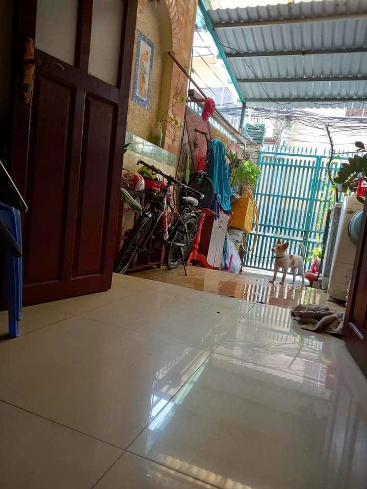 CHO THUÊ NHÀ MẶT TIỀN – ĐƯỜNG 14, P. THỦ ĐỨC, DT 90m2 gồm 2pn2wc giá 8tr