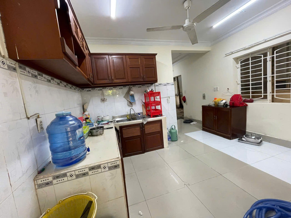 Cho thuê nhà nguyên căn đường số 26, Linh Đông – Thủ Đức, DT 180m2 gồm 2pn2wc, sân rộng