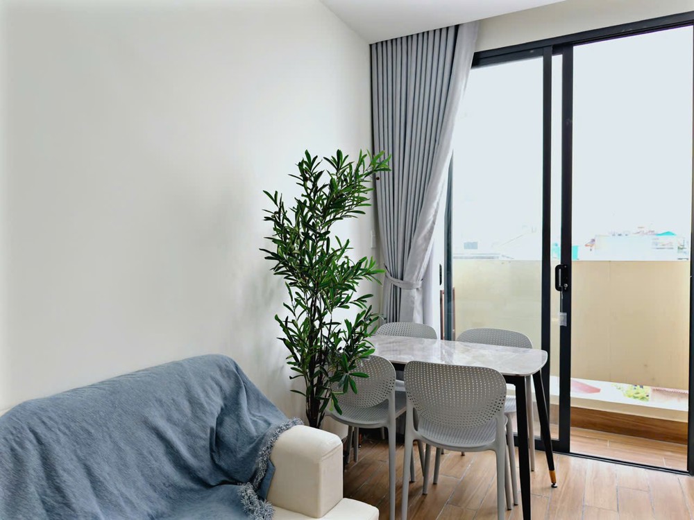 🔥CHO THUÊ CĂN HỘ 2PN BALCON MÁY GIẶT RIÊNG FULL NỘI THẤT THANG MÁY GẦN SÂN BAY ĐƯỜNG GÒ CẨM ĐỆM