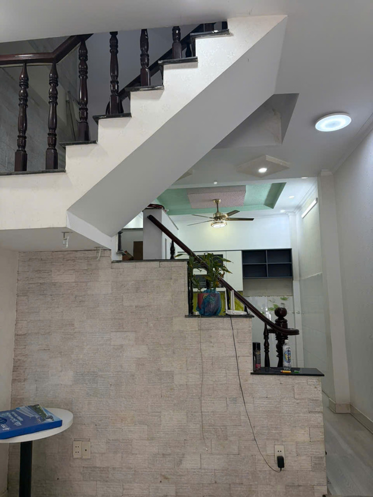 GÓC CHO THUÊ Nhà 5pn3wc Đường Võ Văn Ngân, Gần Đặng Văn Bi. Hẻm Xe tải 15tr/tháng