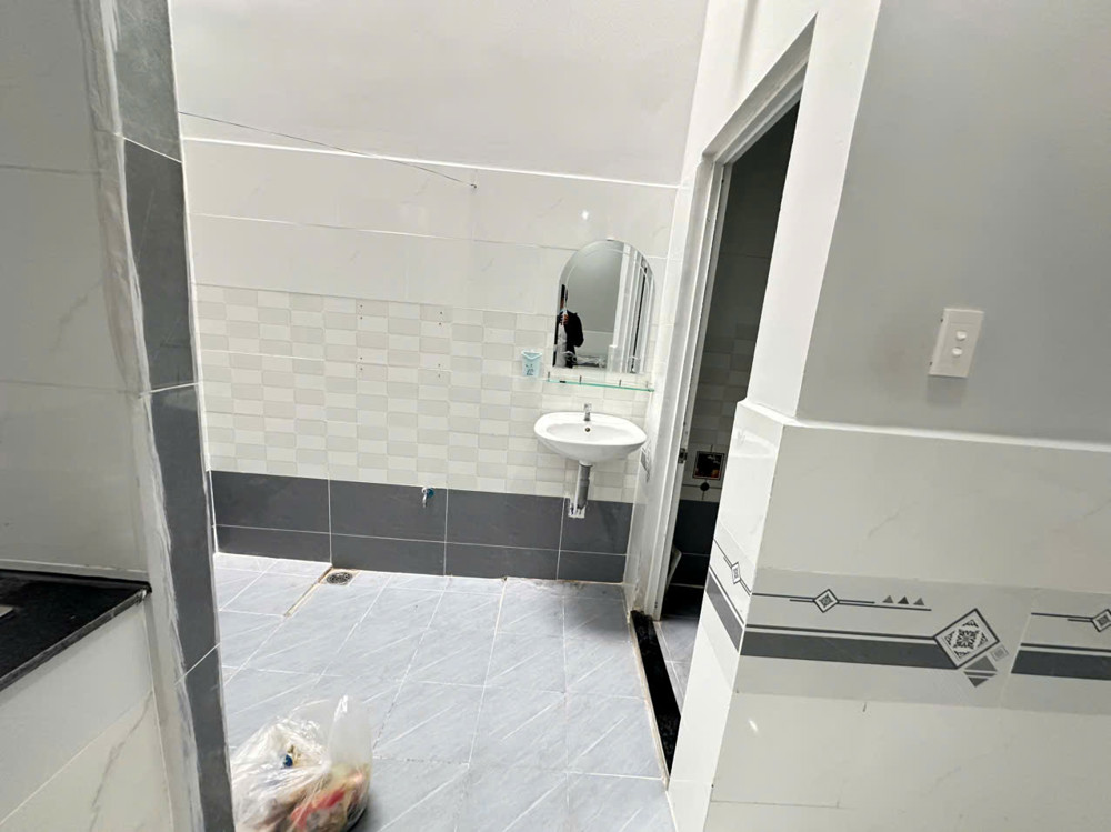 Nhà cho thuê đường Tam bình, trệt 1 lầu - 3pn2wc giá 12tr/tháng. Hẻm oto