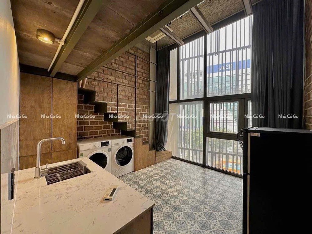 DUPLEX CỬA SỔ TRỜI NGAY ETOWN CỘNG HOÀ QUẬN TÂN BÌNH