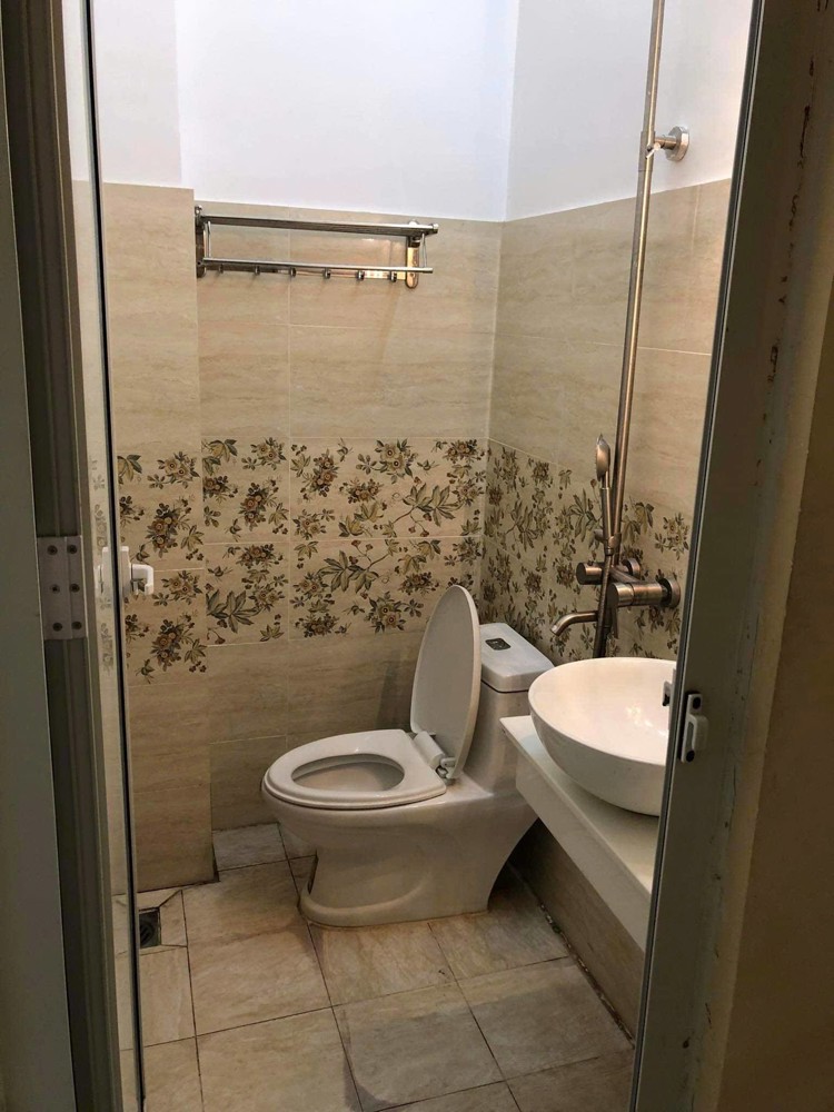 Nhà nguyên căn Đường Số 2, P. Trường Thọ, hẻm xe hơi, 2 Tầng, 3PN, 2WC, giá 11 triệu/tháng