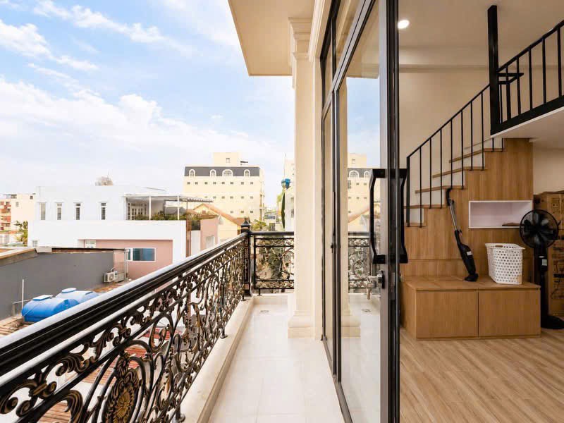 CHO THUÊ CĂN HỘ DUPLEX GÁC CAO – CÓ BAN CÔNG – FULL NỘI THẤT GẦN NGÃ TƯ BẢY HIỀN