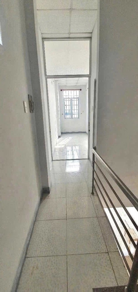 Cho thuê nhà 4pn2wc Đường số 4 p. Trường thọ - Có Sân, Hẻm 3 gác Giá 12tr/tháng