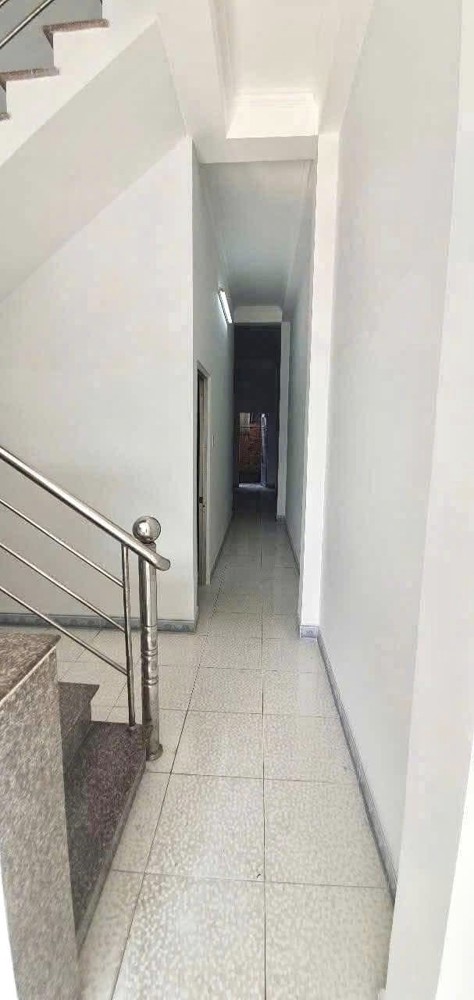 Cho thuê nhà 4pn2wc Đường số 4 p. Trường thọ - Có Sân, Hẻm 3 gác Giá 12tr/tháng