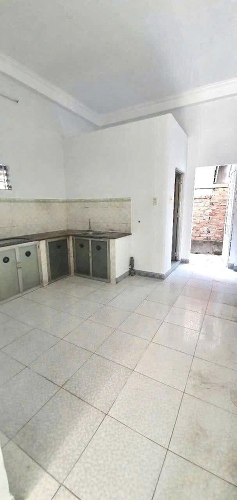 Cho thuê nhà 4pn2wc Đường số 4 p. Trường thọ - Có Sân, Hẻm 3 gác Giá 12tr/tháng