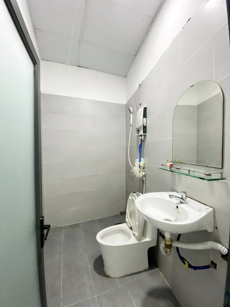 Cho thuê Nhà cấp 4, DT 80m2 gồm 2PN, 2WC,  Đường Số 42, Hiệp Bình Chánh - Thủ Đức
