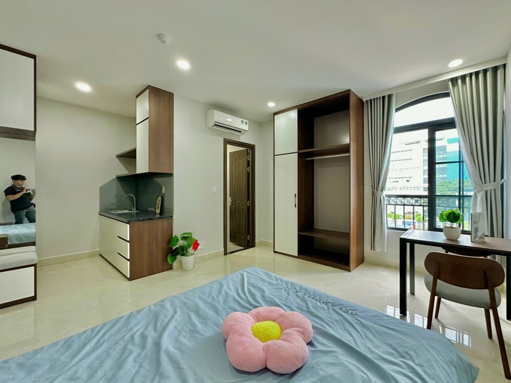 CHO THUÊ PHÒNG STUDIO FULL NỘI THẤT – CÓ CỬA SỔ – GẦN ETOWN CỘNG HÒA