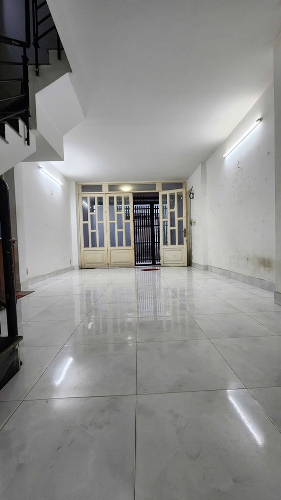 Cho thuê nhà NGUYÊN CĂN đường xe tải gần Phạm Văn Đồng chỉ 8tr tháng 2pn 2wc