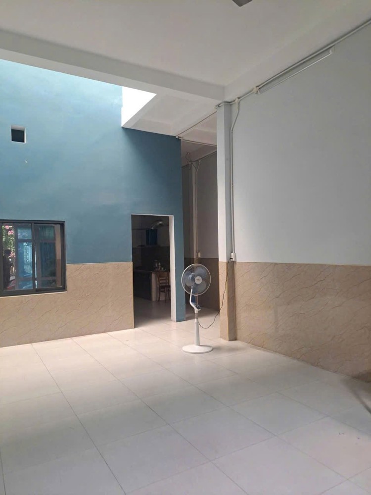Cho thuê nhà nguyên căn đường 12, Trường Thọ, Thủ Đức – 2PN, sân rộng, 12tr/tháng