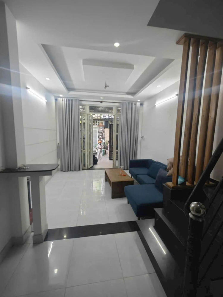 Cho Thuê Nhà đường số 16,P. Linh Đông, sd 150m2 - 3 tầng, 2PN 2WC, hẻm xe hơi