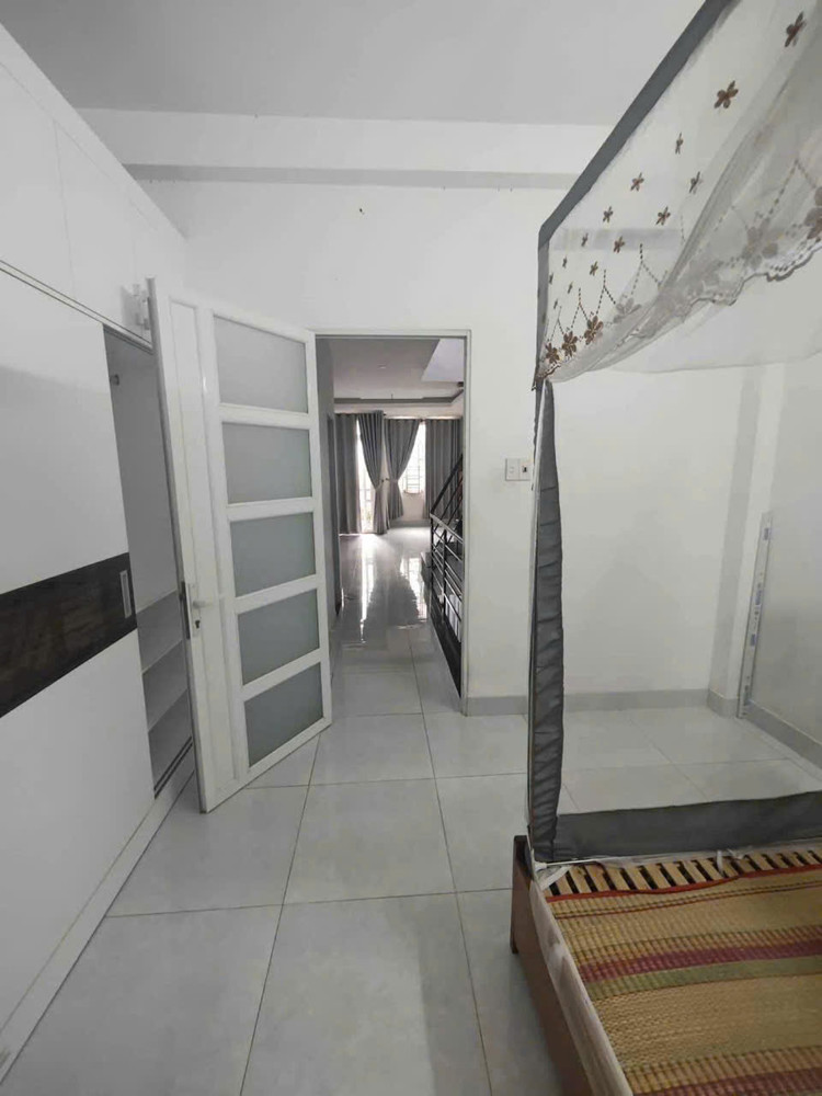 Cho Thuê Nhà đường số 16,P. Linh Đông, DT 60m2 - 3 tầng, 2PN 2WC, hẻm xe hơi - 12tr/tháng