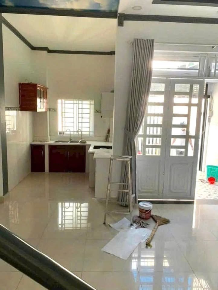 Cần cho thuê nhà hẻm xe hơi,đg số 5,Linh Trung,Thủ Đức. SD 100m2 có 2pn2wc Giá 9tr/tháng