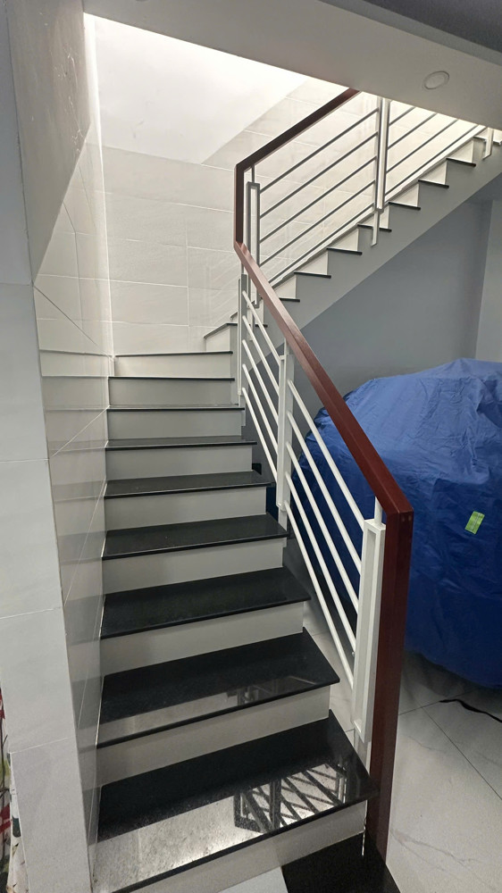 Cho thuê nhà Hẻm OTO đường số 22, p. Linh Đông – 2 tầng, 2PN3WC, Giá 9tr/tháng