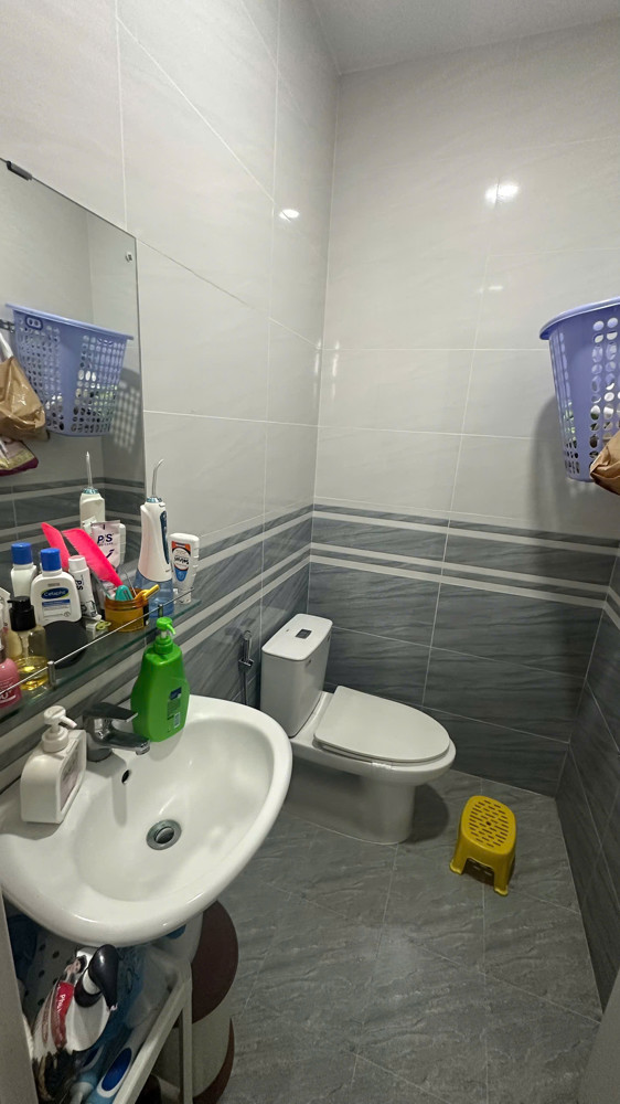 Cho thuê nhà Hẻm OTO đường số 22, p. Linh Đông – 2 tầng, 2PN3WC, Giá 9tr/tháng