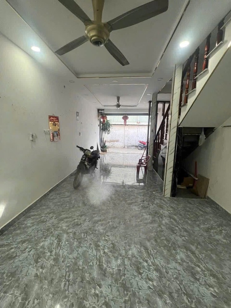 CHO THUÊ NHÀ NGUYÊN CĂN HẺM XE HƠI – P. Trường Thọ - 3pn2wc giá 8.5tr/tháng