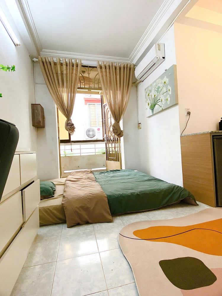 Lầu 1- Studio full nt- Bancol lớn- cho nuôi PET- 30m2- free xe- 137 Trần Đình Xu, Q1