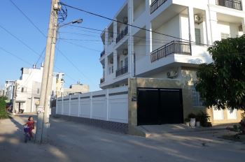 Cho thuê phòng 30m2 có máy lạnh đường 22, p.linh đông, thủ đức. giá 4tr/tháng