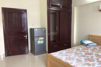 Phòng 20m2 đủ nội thất, có ban công sau metro q2