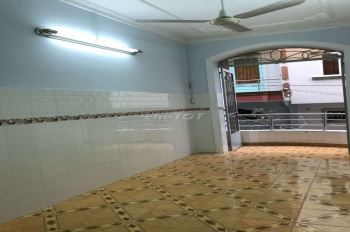 Phòng giờ giấc tự do gần trường dhkt không cần cọc