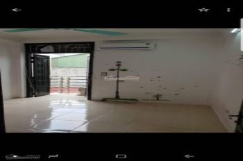 17/05 cho thuê phòng vào ở được luôn vệ sinh khép kín 18m2, địa chỉ 285 đội cấn, ba đình, hn