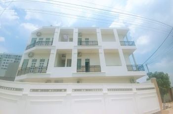 Căn hộ mini dt 35m2 có cửa sổ + bancong+ máy lạnh mới. nhà mới xây dựng. giá 4tr/tháng