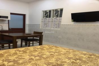 Phòng đủ nội thất giờ giấc tự do, giặt sấy miễn phí, có thang máy gần quận 1 giá chỉ từ 4tr/tháng