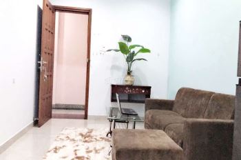 Phòng 50 m2 đủ nội thất ngay etown tân bình