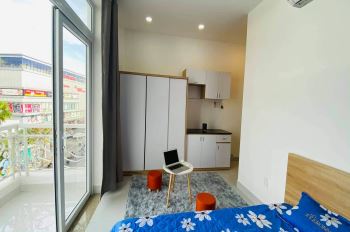 Căn hộ cao cấp có thang máy nagy mặt tiền đối diện vincom phan văn trị