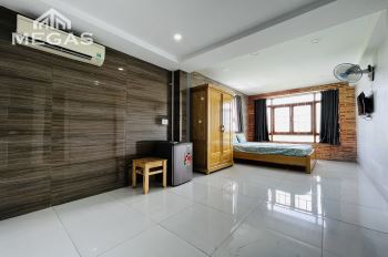 Phòng giá rẻ full nội thất , mới 100% , ngay sân golf tân sơn nhất
