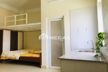 Đầy đủ nội thất - cửa sổ lớn - ở nguyễn văn quá - trường chinh