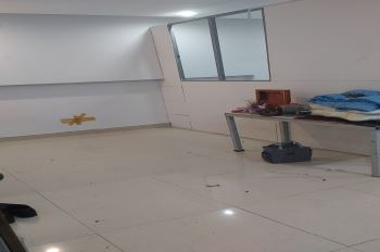 Cho thuê phòng 25m2 có máy lạnh+ban công gần chợ bà chiểu,giá 4.5tr/th lh 0964762748