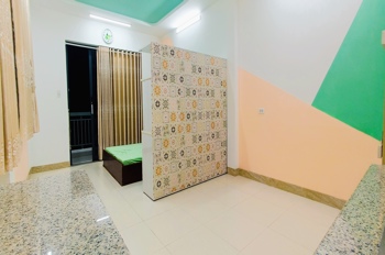 PHÒNG  NỮ  - 2 CỬA SỔ - BAN CÔNG RỘNG - WC RIÊNG – CHỈ TÍNH ĐIỆN NƯỚC