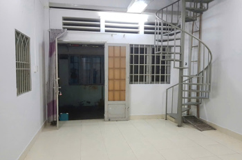 Nhà cho thuê đường số 4 p. Trường Thọ. Trệt + lầu, sd 80m2 có 2PN 1WC giá 5.5tr/tháng