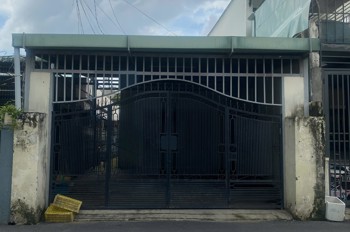 CHO THUÊ NHÀ MẶT TIỀN ĐƯỜNG SỐ 11, P. TRƯỜNG THỌ, THỦ ĐỨC. DT 110M2 CÓ 2PN1WC - SÂN ĐẬU OTO GIÁ 12Tr