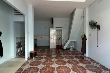 Cho thuê nhà nguyên căn 1 trệt 1 lầu. Đường Chương Dương, p.linh chiểu __ DT 75m2, 2pn 2wc giá 7tr