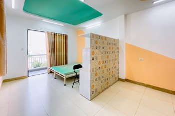 PHÒNG NỮ- 2 CỬA SỔ - BAN CÔNG - WC RIÊNG -CHỈ TÍNH ĐIỆN NƯỚC