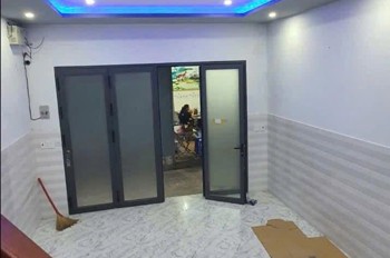 Cho thuê nhà Hoàng Diệu 2, P.Linh Trung, TP.Thủ Đức – 72m², 2PN 3WC sát ĐH Ngân Hàng Giá 9tr/tháng