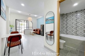 CHO THUÊ PHÒNG STUDIO FULL NỘI THẤT CÓ BANCOL NGAY NHÀ GA T3, QTB