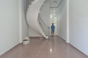 Cho thuê Nhà 3 Tầng Hẻm oto Hoàng Diệu 2, Thủ Đức - 3pn 3wc Giá 13tr/tháng