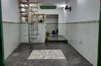 Nhà cho thuê 2pn1wc Đường Hoàng diệu 2, Linh Trung - trệt lầu giá 6tr/tháng