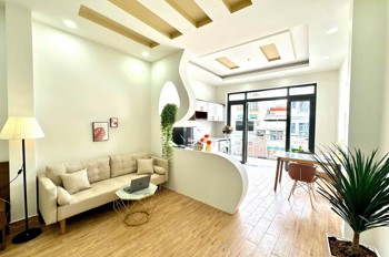 STUDIO FULL NỘI THẤT BAN CÔNG NGAY NGÃ TƯ BẢY HIỀN