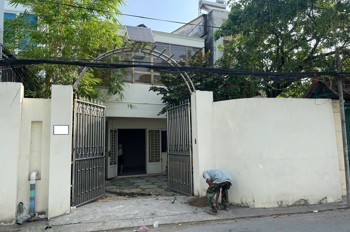 Cho thuê nhà nguyên căn đường số 26, Linh Đông – Thủ Đức, DT 180m2 gồm 2pn2wc, sân rộng