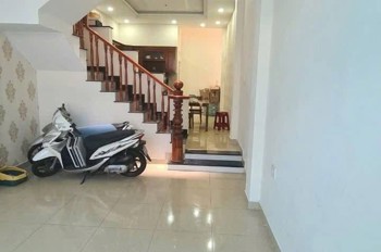 Cho thuê Nhà Nguyên  căn nhà HXH đường 11 p. trường thọ - 3 tầng có 4pn3wc, sân để xe giá 13tr